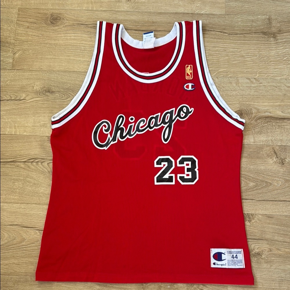 Vintage champion jersey Jordan rookie gold 23